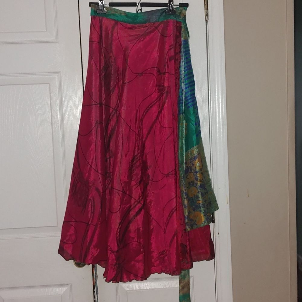 Wevez Sari wrap reversible silk skirt  saddle print  Sz XL  ( One size fits )
